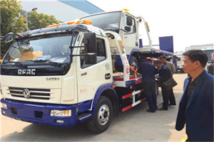 桐梓汽车道路救援拖车价格